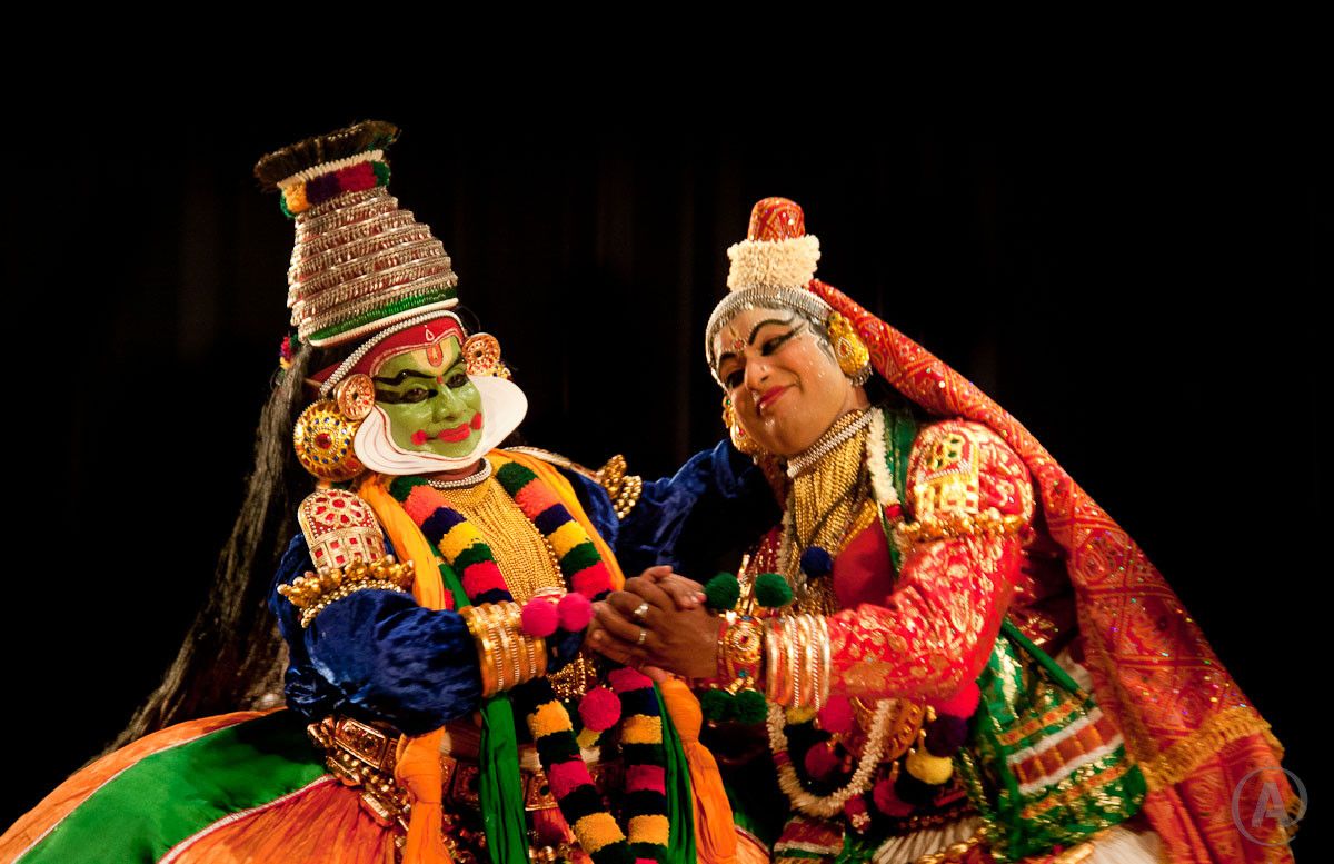 Top 10 Best Traditional Kerala Dance Forms That Will Enchant You ...