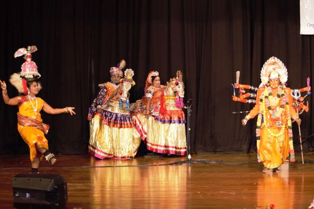 popular-folk-dances-of-tamilnadu-tusk-travel