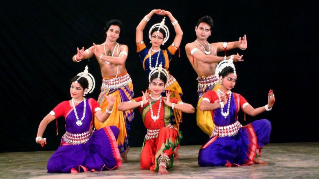 Traditional Dance Form Of Karnataka Tusk Travel Blog