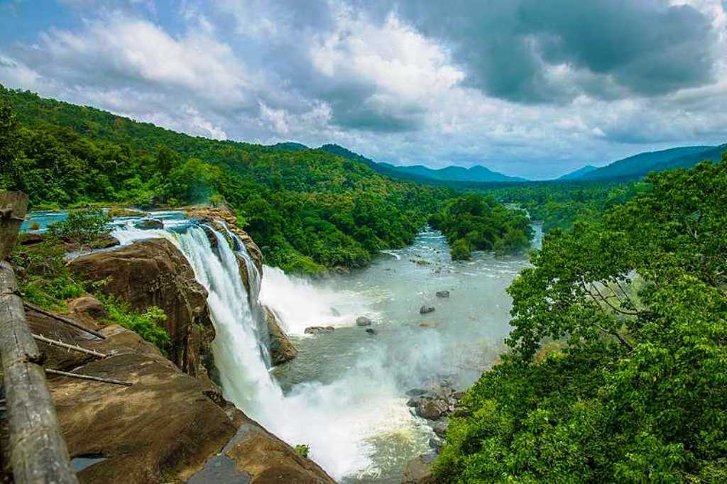 waterfalls-in-india-majestic-beauty-in-nature