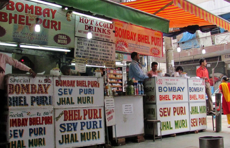 10 Best Street Food Places In Delhi