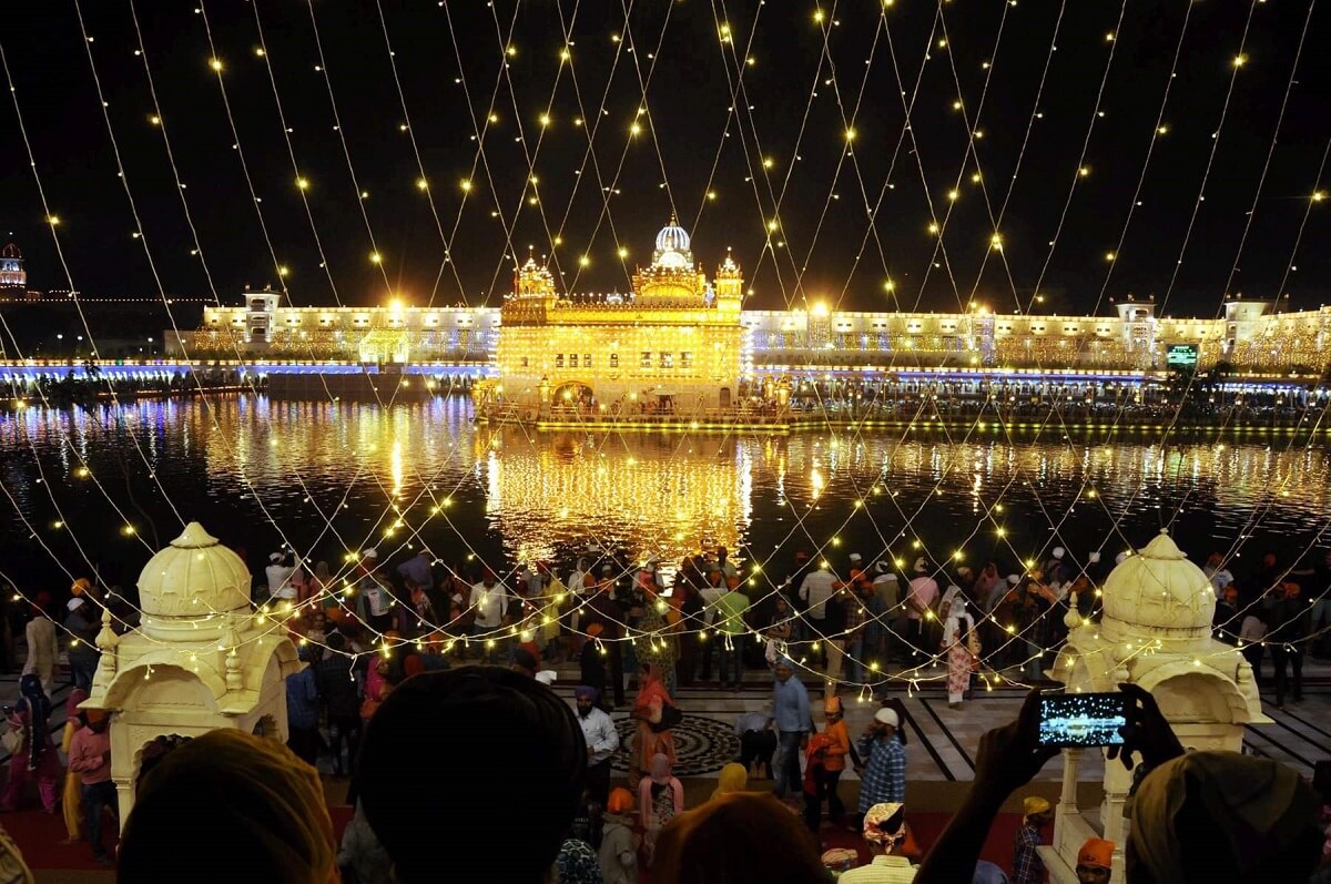 8 Most Famous Places To Celebrate Diwali In India