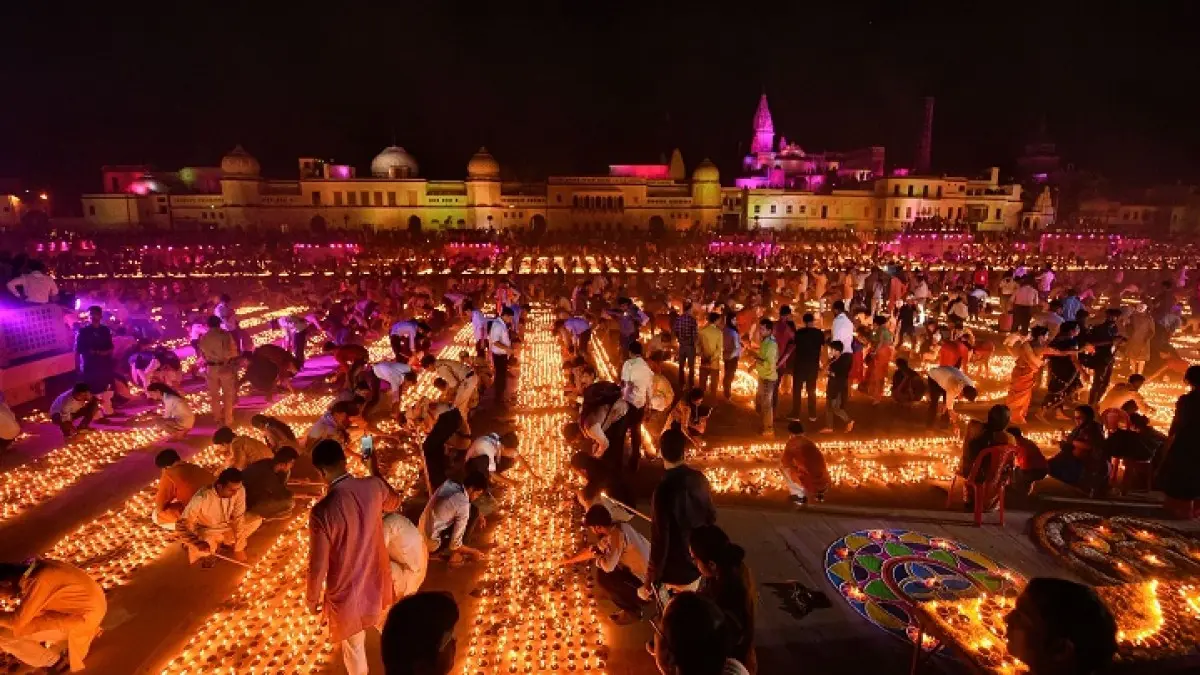 15 Lakh Diyas Are Lit At Ayodhya Deepotsav 2022, A Guinness World ...