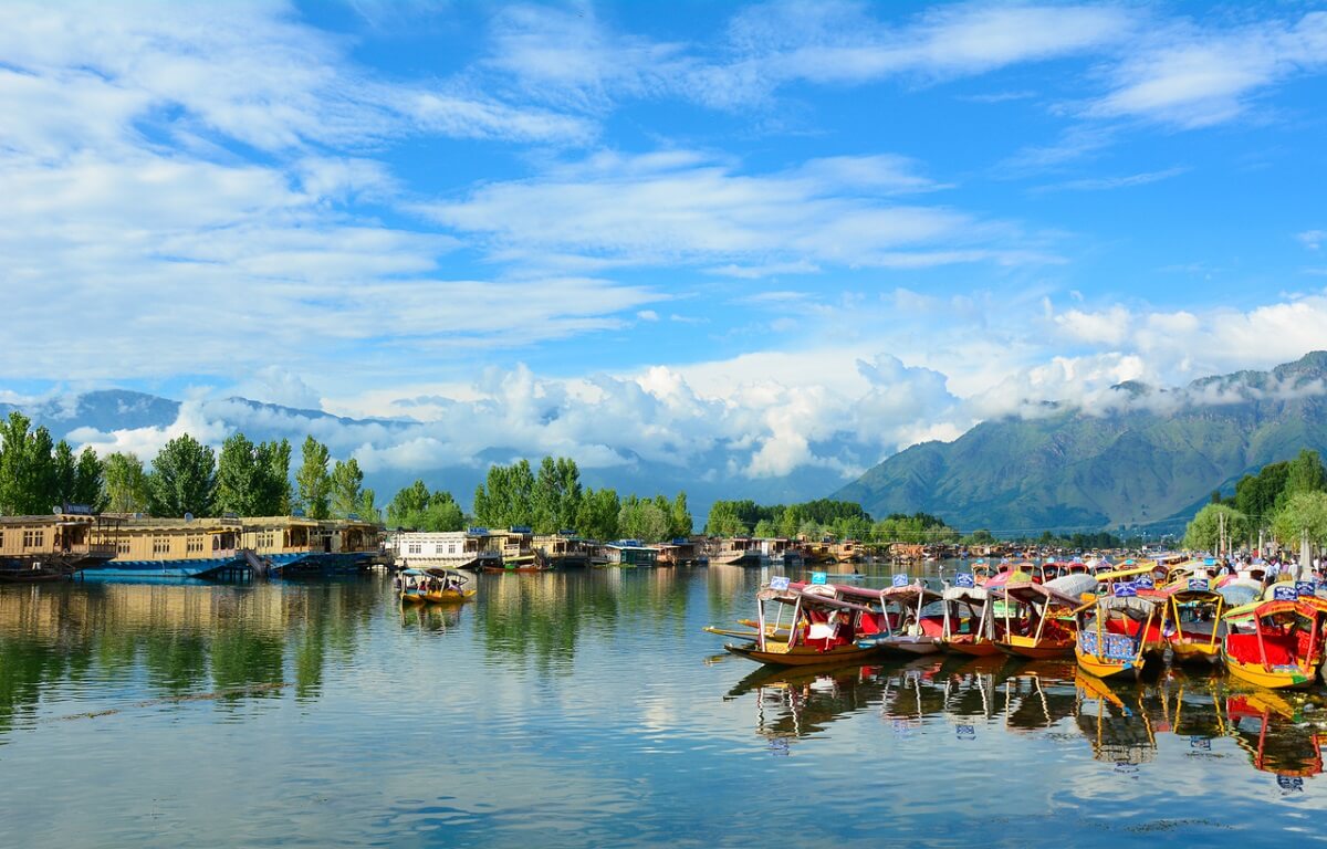 Visit Kashmir in January What to See and How to Enjoy