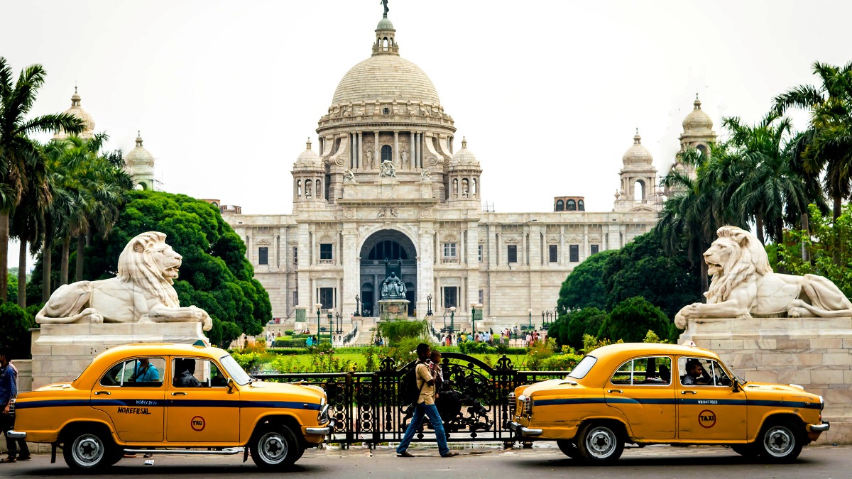 travel blogger in kolkata