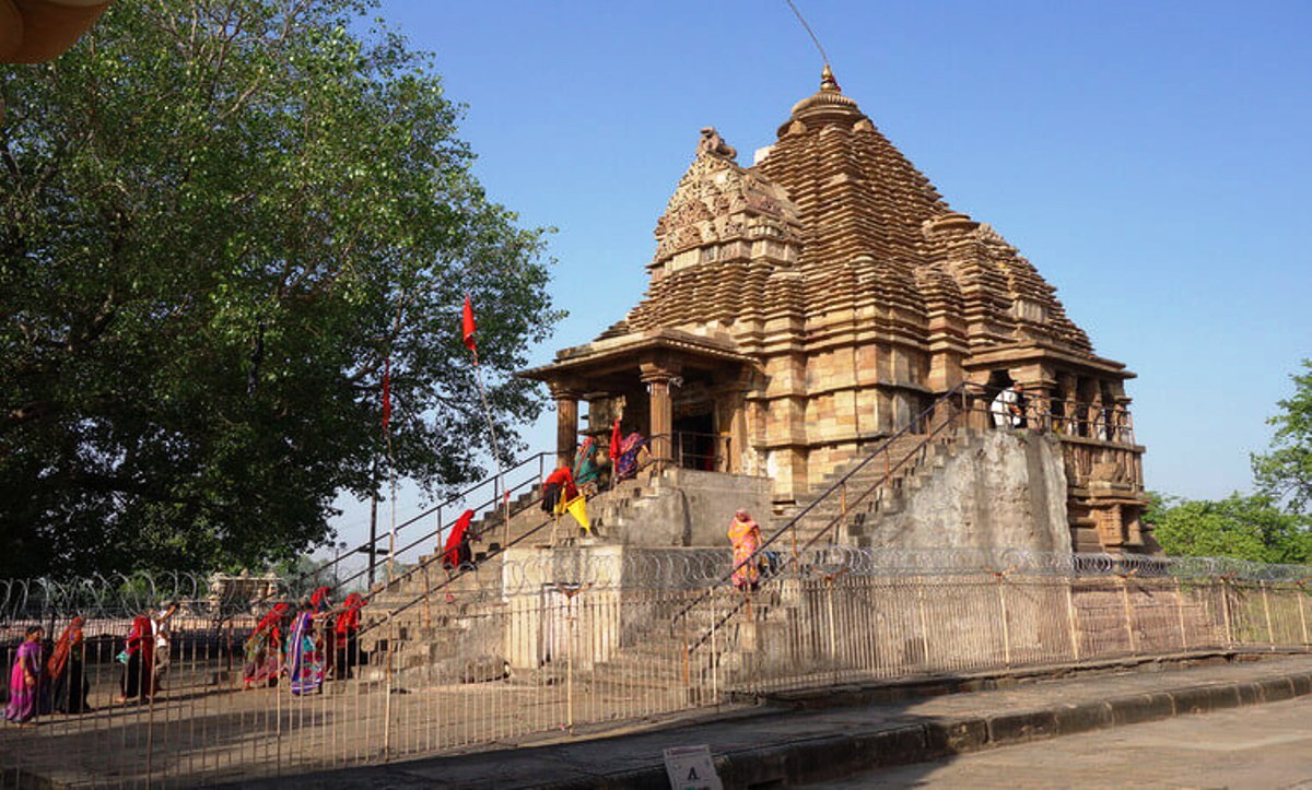 Explore Matangeshwar Temple: Religious Site in Khajuraho